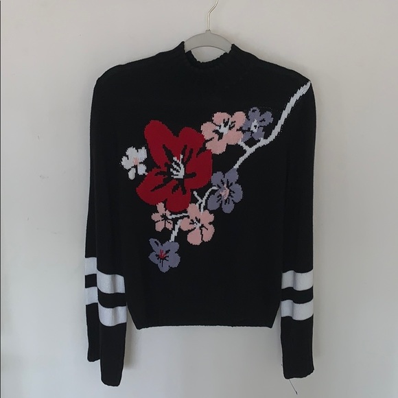 H&M Sweaters - H&M Divided Soft Floral Print Bell Sleeve Sweater